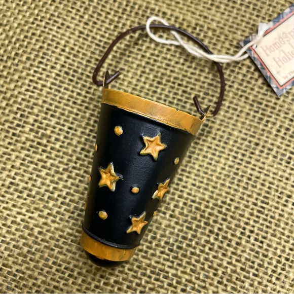 🎃 Halloween Party Favors, Set of 12, metal with handle, can hold treat. - Picture 2 of 10